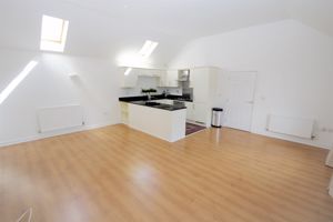 Sitting Room Diner- click for photo gallery